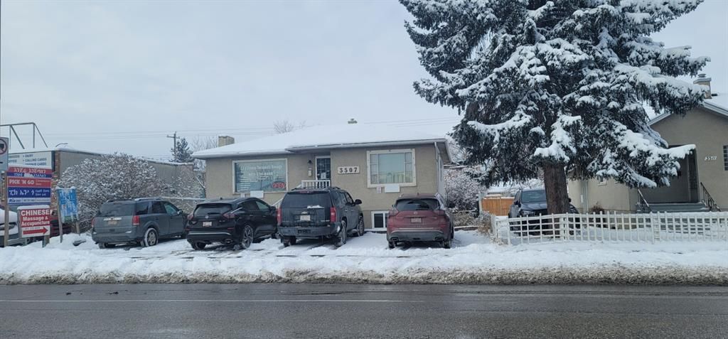 I have sold a property at 3507 Centre STREET NW in Calgary
